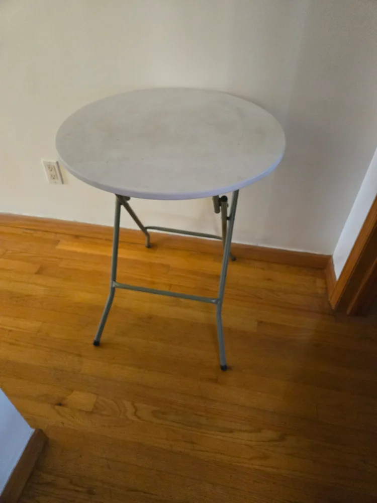 Round Folding Table thumbnail