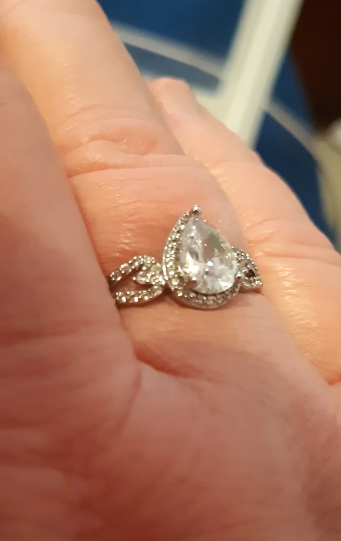 Elegant Pear-Shaped CZ Ring - photo 5