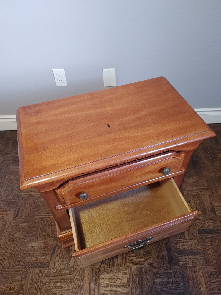 Bedside Table - photo 2