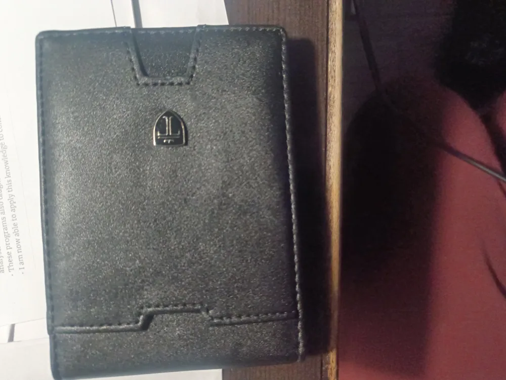 Men's Black Leather Wallet thumbnail