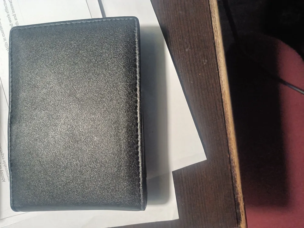 Men's Black Leather Wallet image indicator(2)