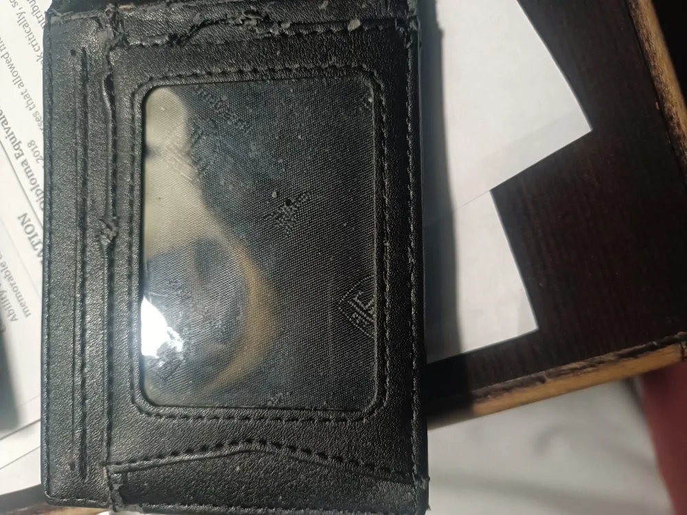 Men's Black Leather Wallet image indicator(3)
