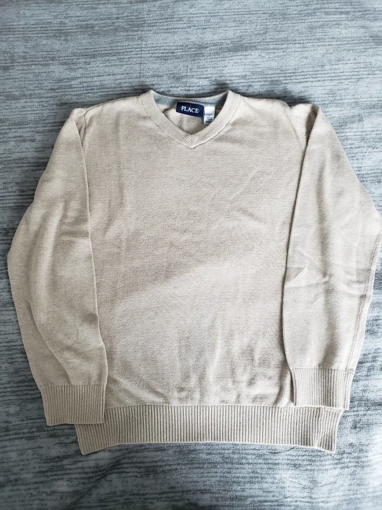 V-Neck Sweater # freecycle image indicator(3)