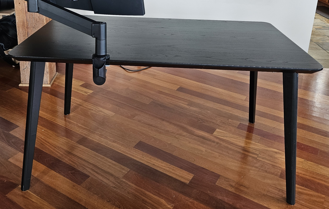 Black Table/Desk - Modern Minimalist Design