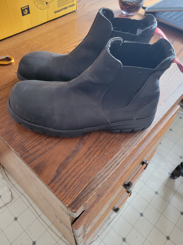 leather steel toed mellow walk boots