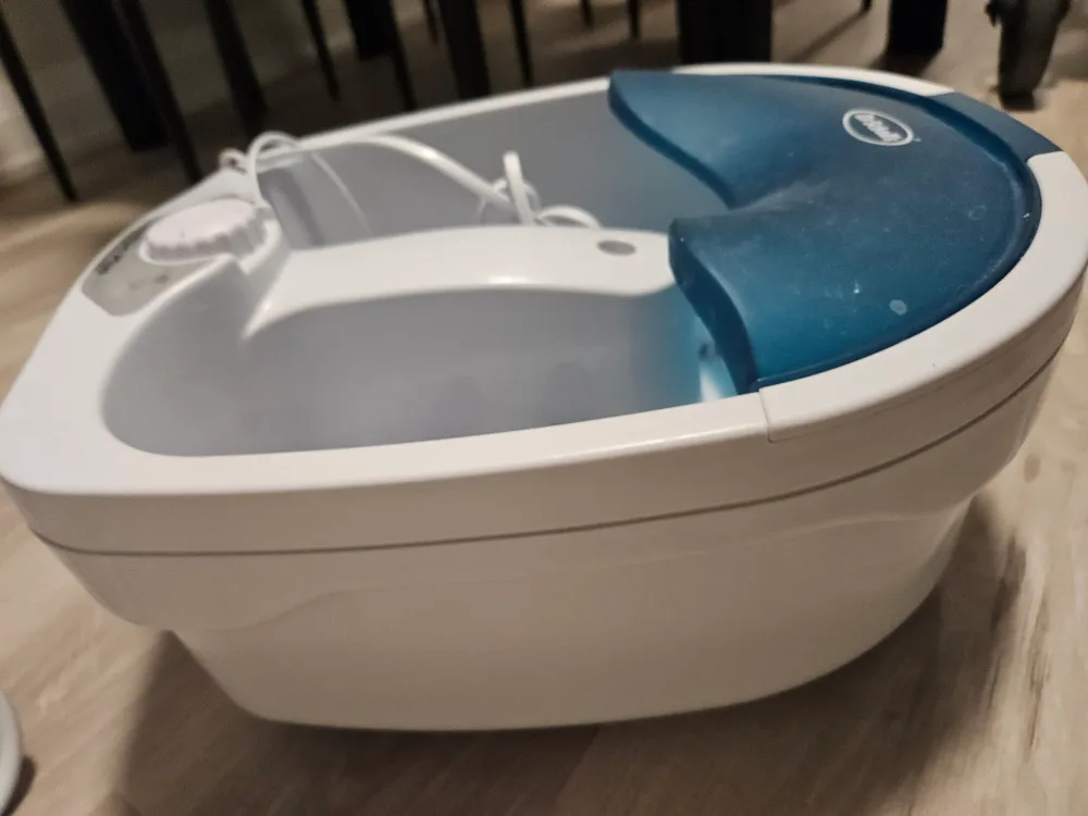 Dr. Scholl's Comfort Plus Foot Spa image indicator(2)