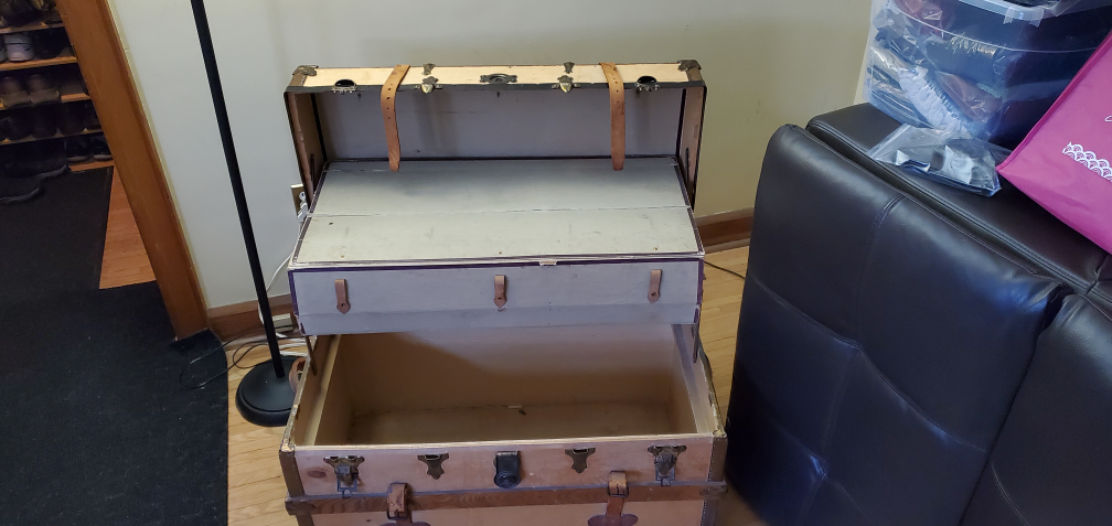 Vintage Wooden Trunk with Leather Straps - photo 4
