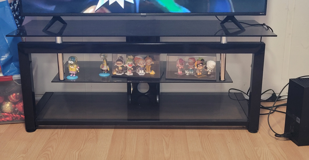 Black Glass TV Stand* need gone asap!!!***