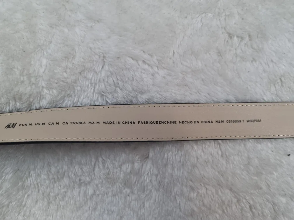 H&M Black Leather Belt - Men's Size Medium image indicator(2)