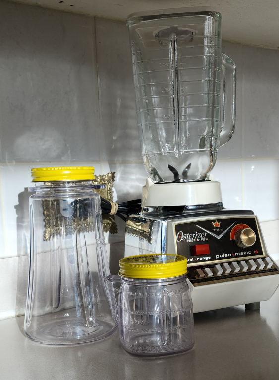 Vintage Osterizer Pulse-Matic 16 Blender - photo 4