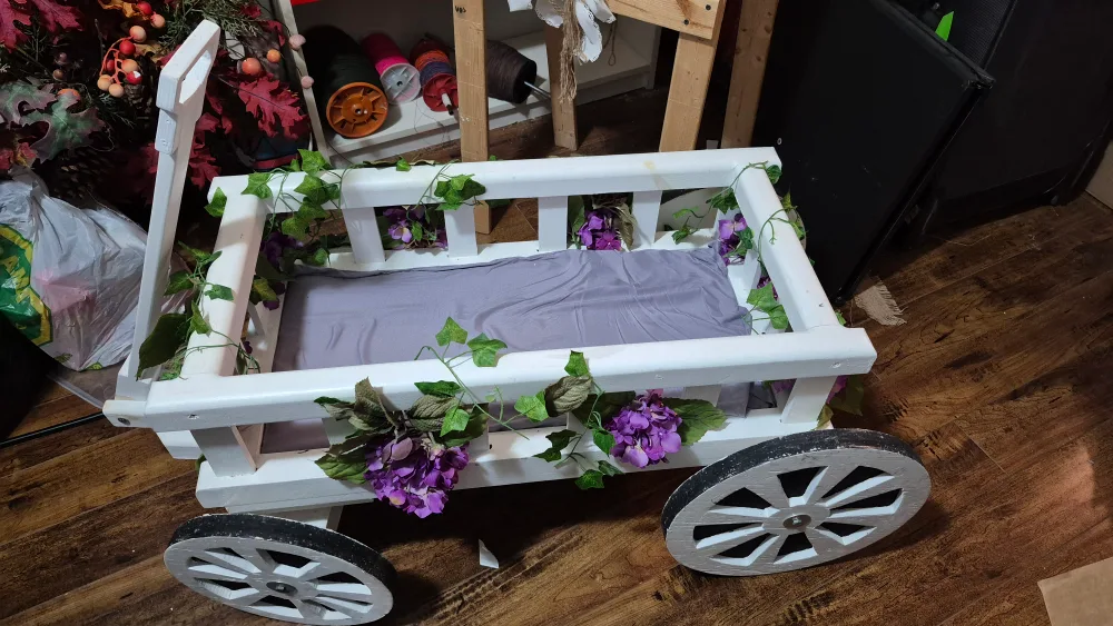 White Wooden Wagon with Guest Name Board image indicator(9)