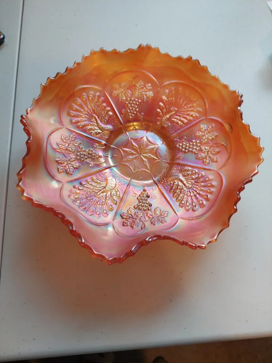 Vintage Carnival Glass Grape Bowl image indicator(2)