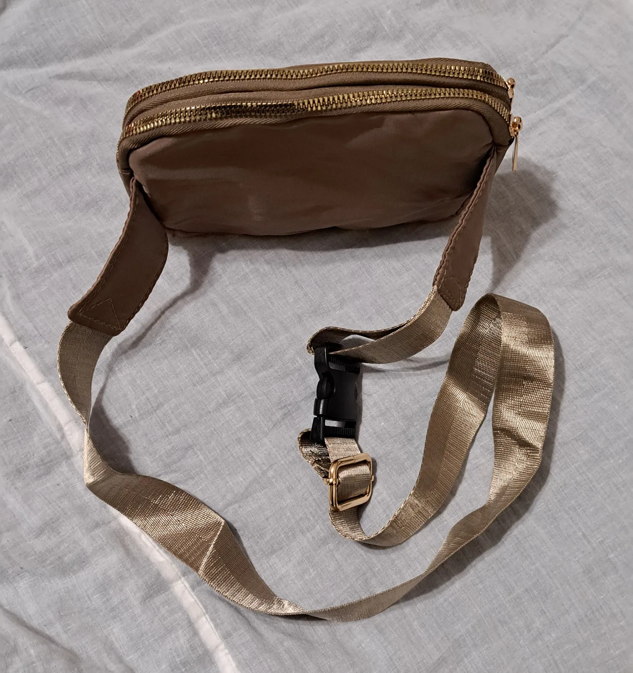 Brown Fanny Pack with Adjustable Strap image indicator(3)