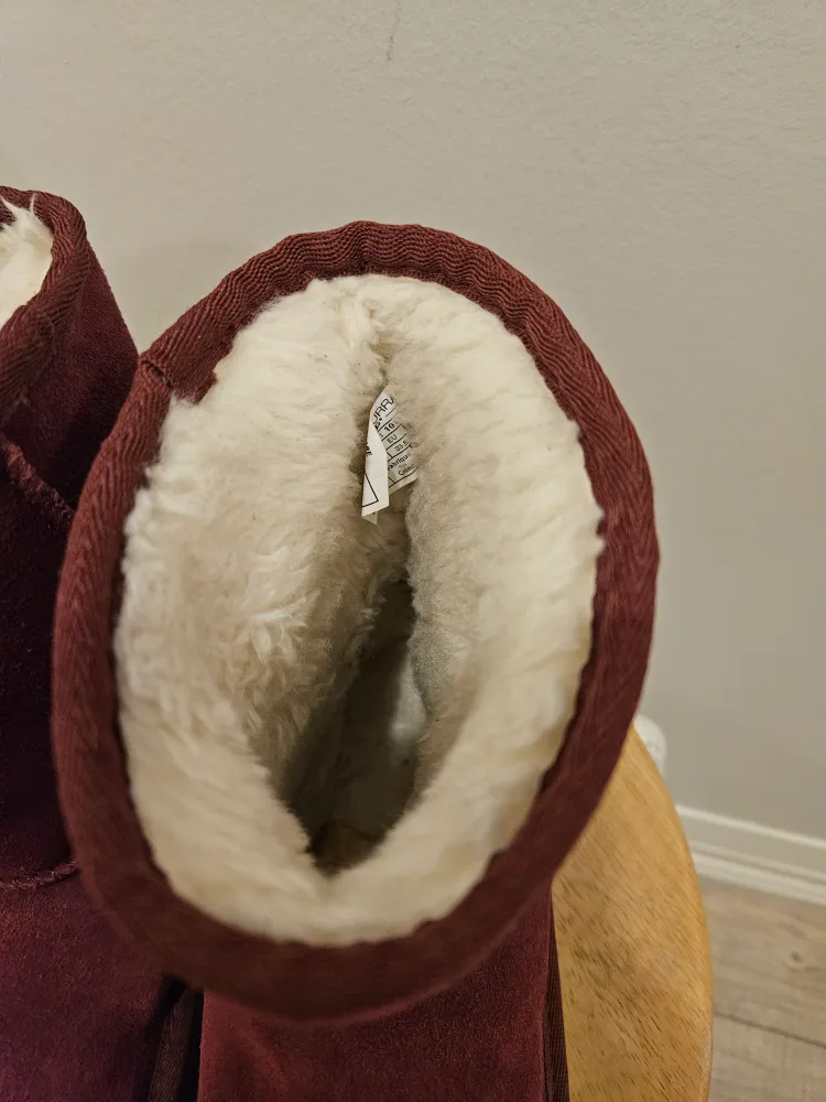 Koolaburra by UGG Burgundy Suede Boots - Youth Size 2 image indicator(5)