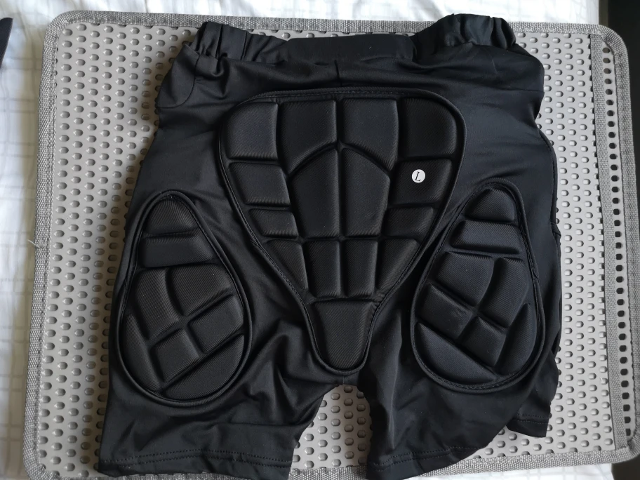 Protective Hip Shorts for Sportsman - photo 3