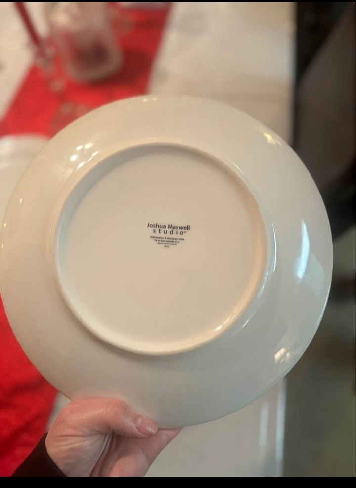 Sets of dinner plates. - photo 4