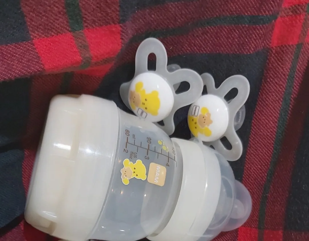 MAM Baby Bottles and Pacifiers Set image indicator(4)
