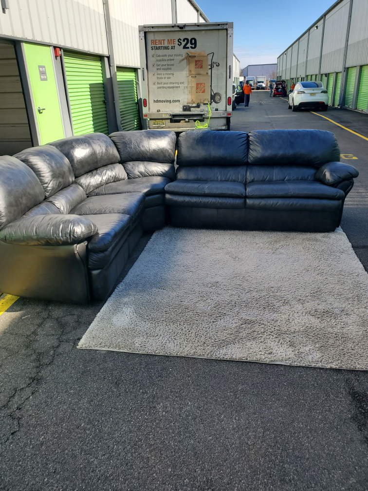 Black Leather Sectional Sofa - photo 5