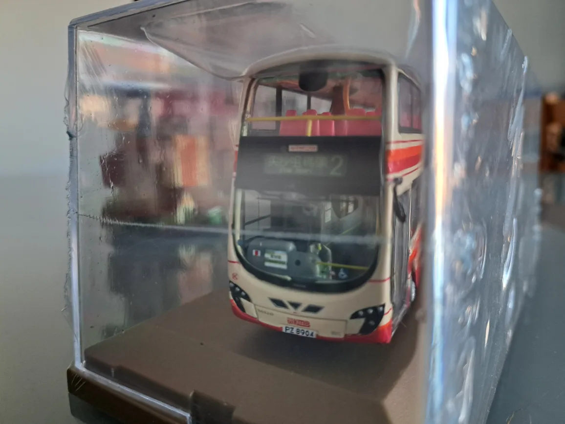 KMB 80th Anniversary Limited Edition Bus Model 0648/888 image indicator(2)
