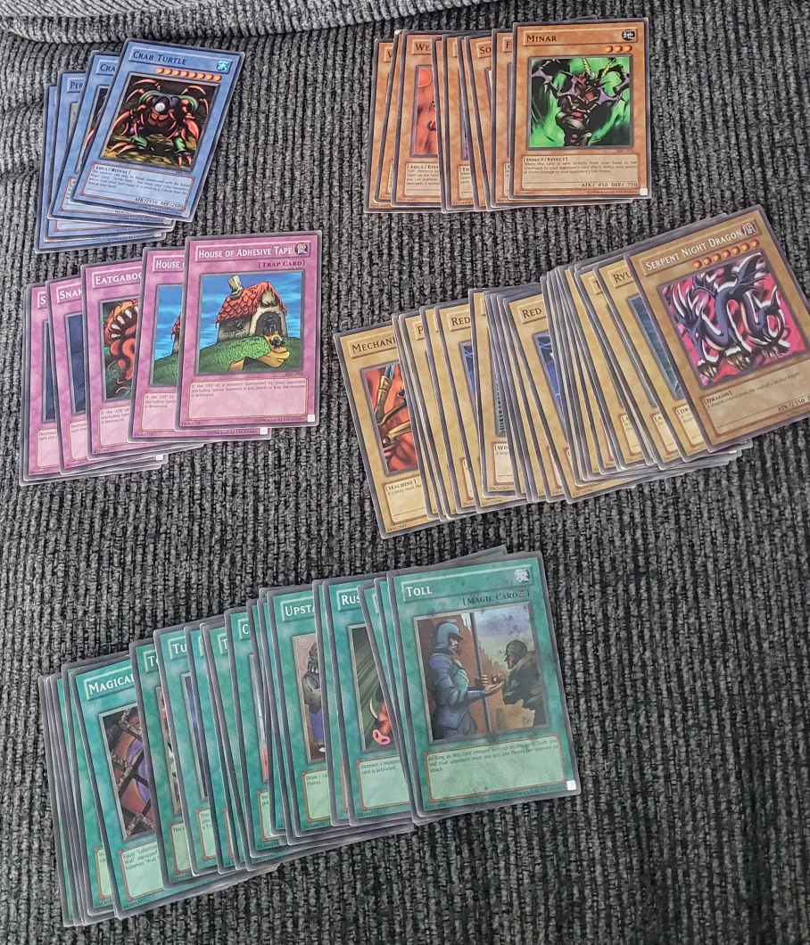 Yu-Gi-Oh! Trading Card Lot - Bulk Cards image indicator(2)