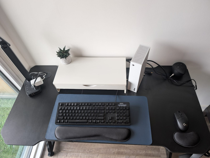 Fiber Carbon Gaming Desk - photo 2