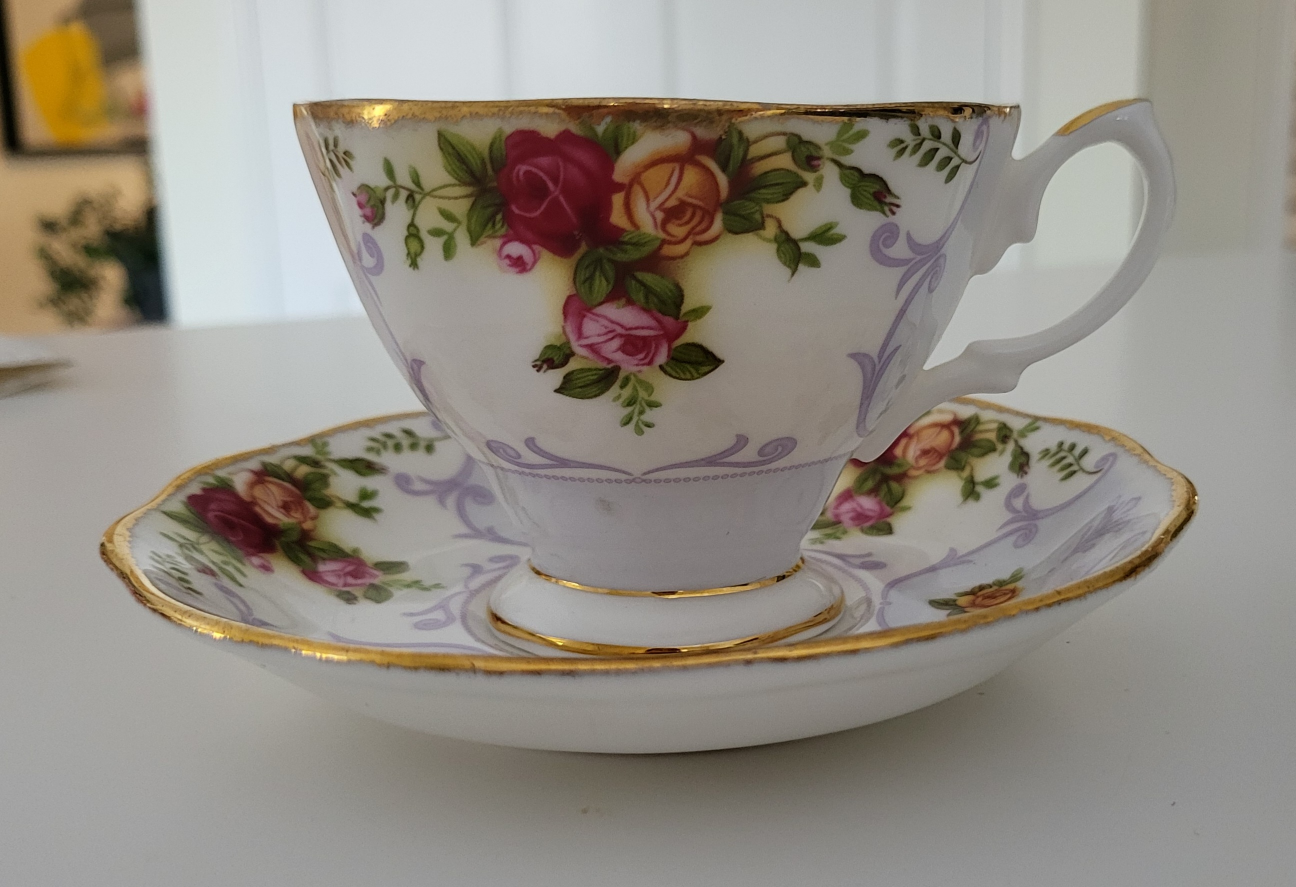 Royal Albert Old Country Roses Teacup and Mug cup