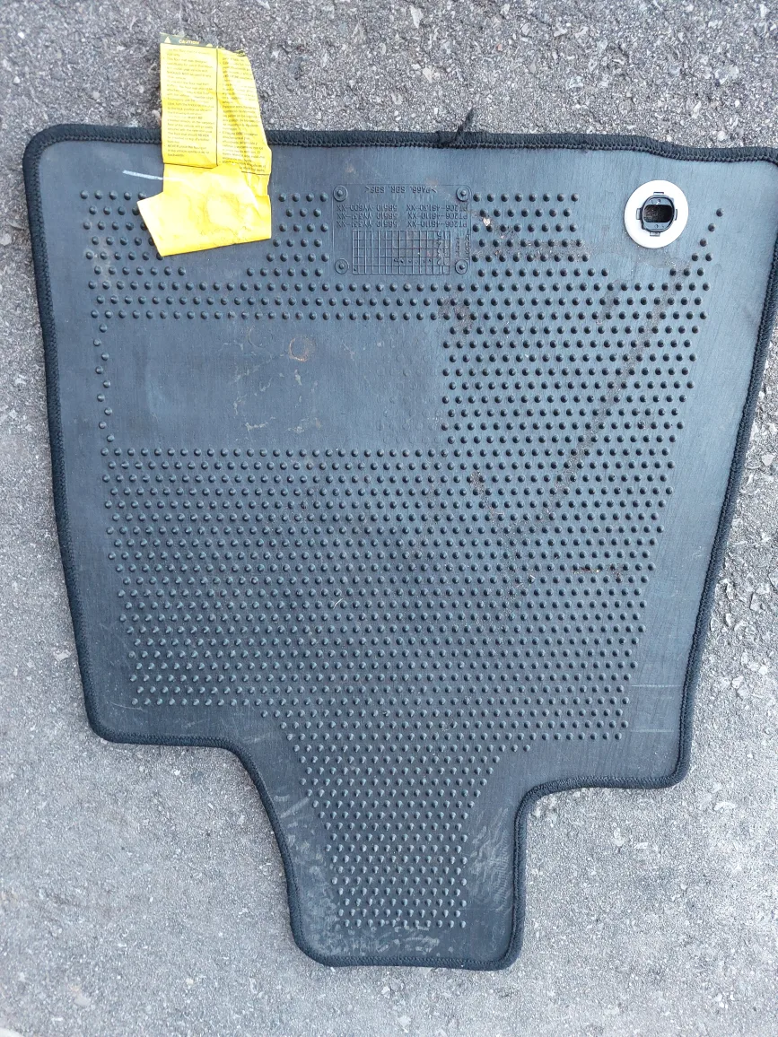 Lexus RX Floor Mat 2012 image indicator(2)