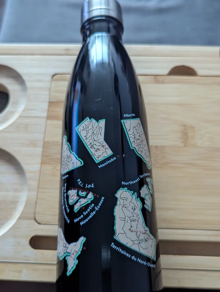 Canadian Provinces Stainless Steel Water Bottle image indicator(2)