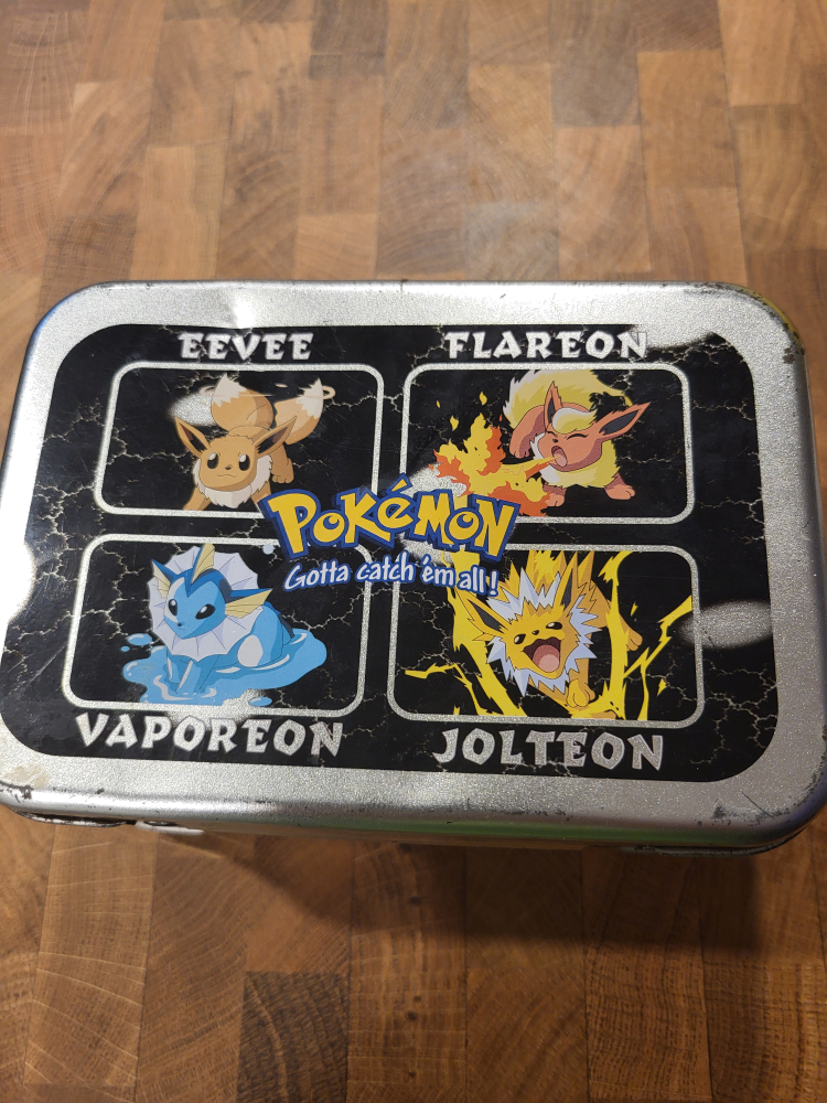 Vintage Pokémon Eevee Evolutions Metal Tin