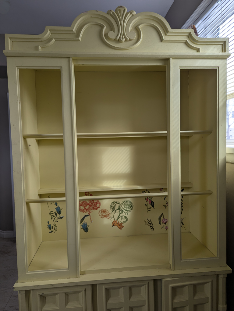 Vintage Hutch with Floral Backsplash - photo 4