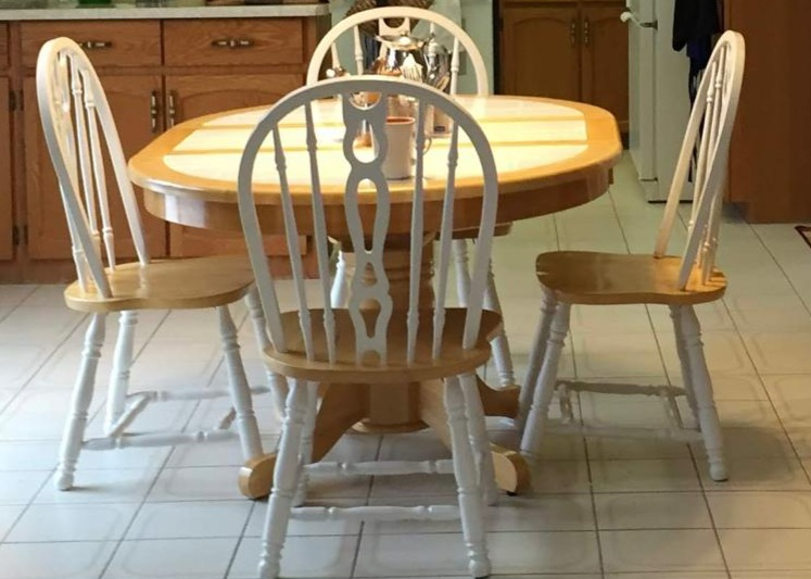 Dinning table with chairs
