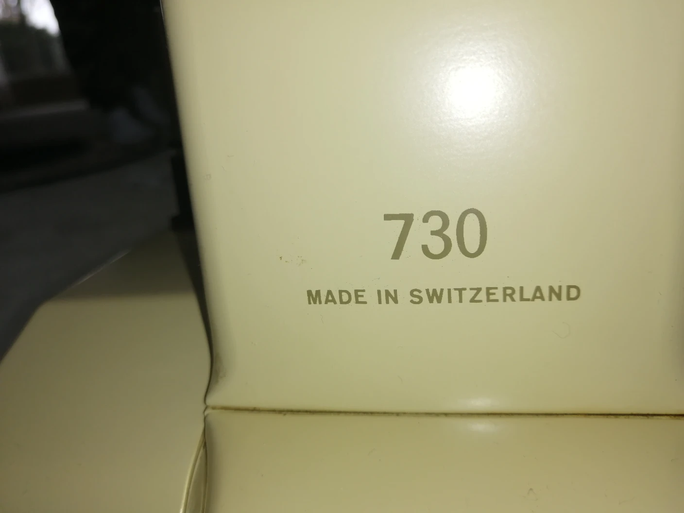 Vintage Bernina 730 Record Sewing Machine with Accessories - photo 3