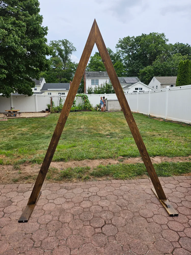 Wooden Wedding Arch image indicator(2)