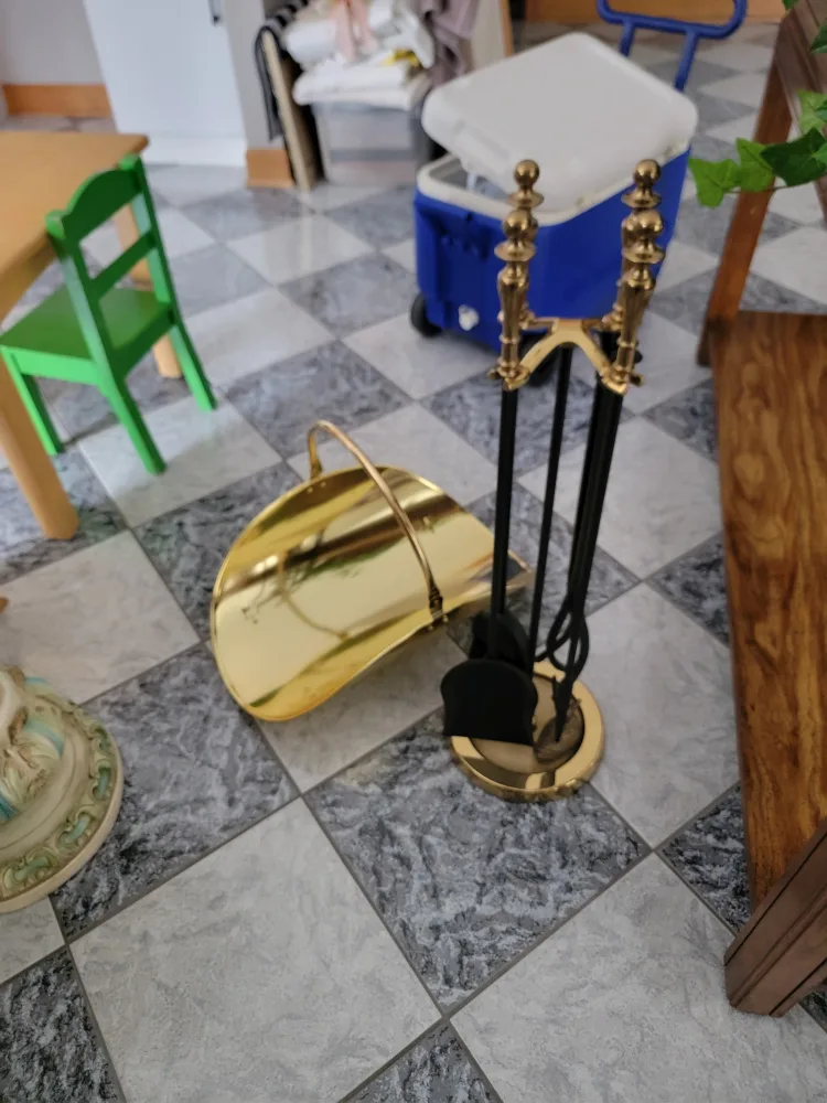 Fireplace set thumbnail