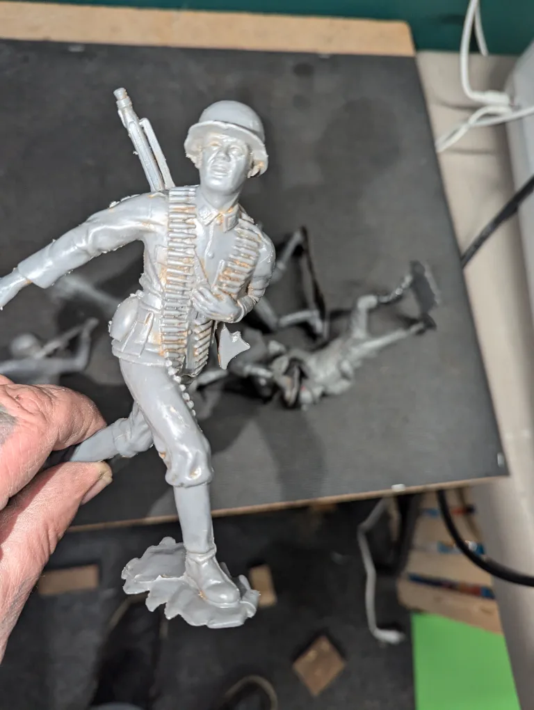 🥕Marx Vintage Gray Plastic Toy Soldiers - Lot of 7 image indicator(6)