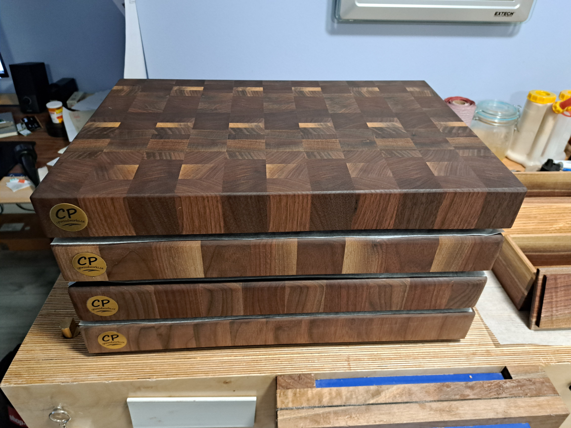 Large Walnut End Grain Cutting Board - photo 3
