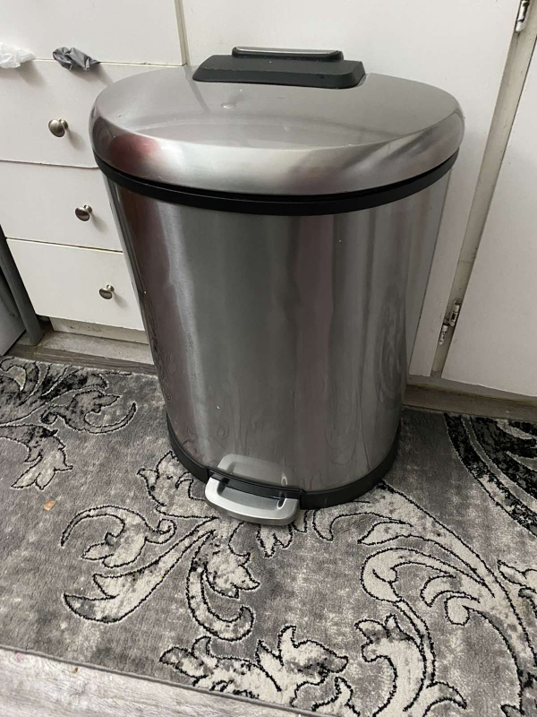 Stainless Steel Step Trash Can - photo 2