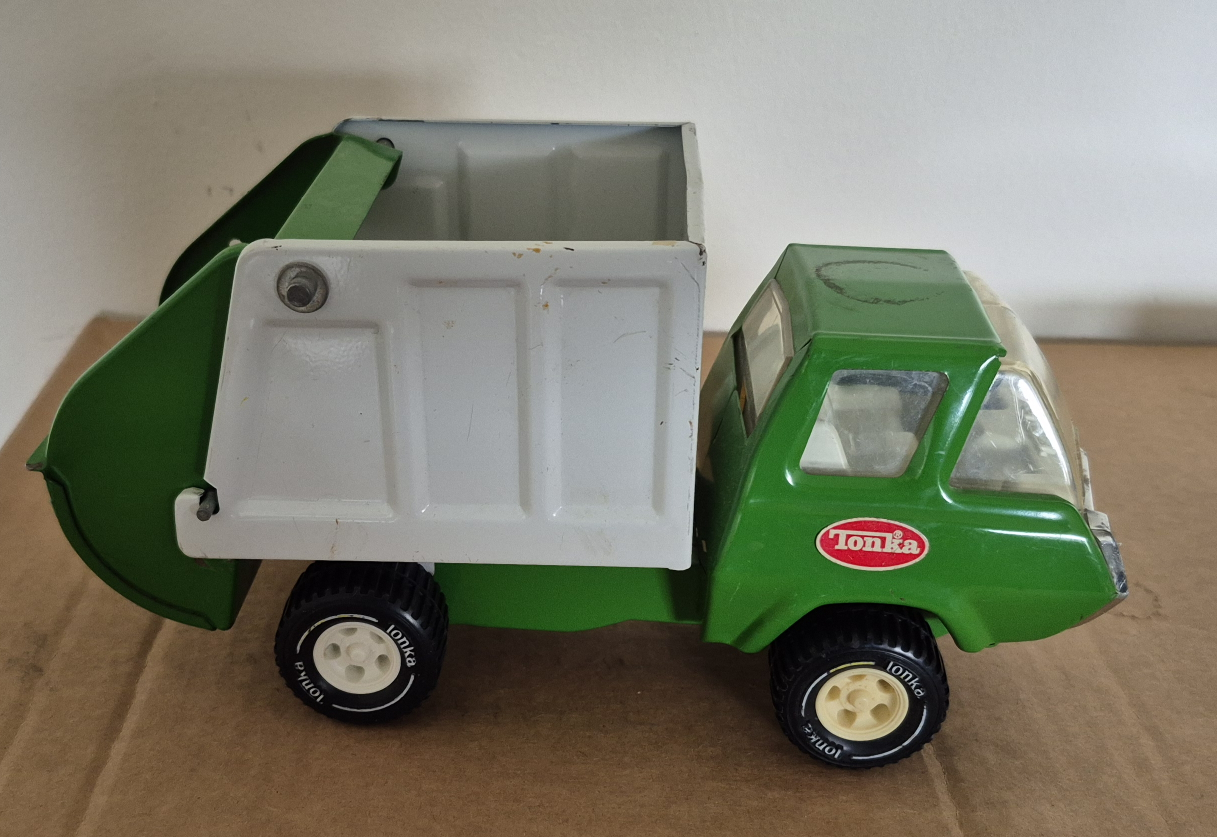 Vintage Tonka Garbage Truck Toy - photo 3