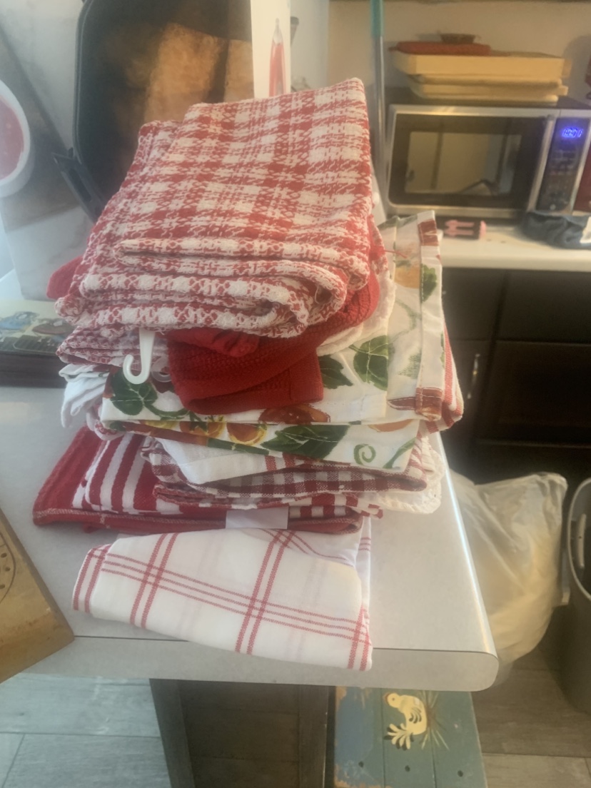 Bundle of Red and White Kitchen Dishcloths