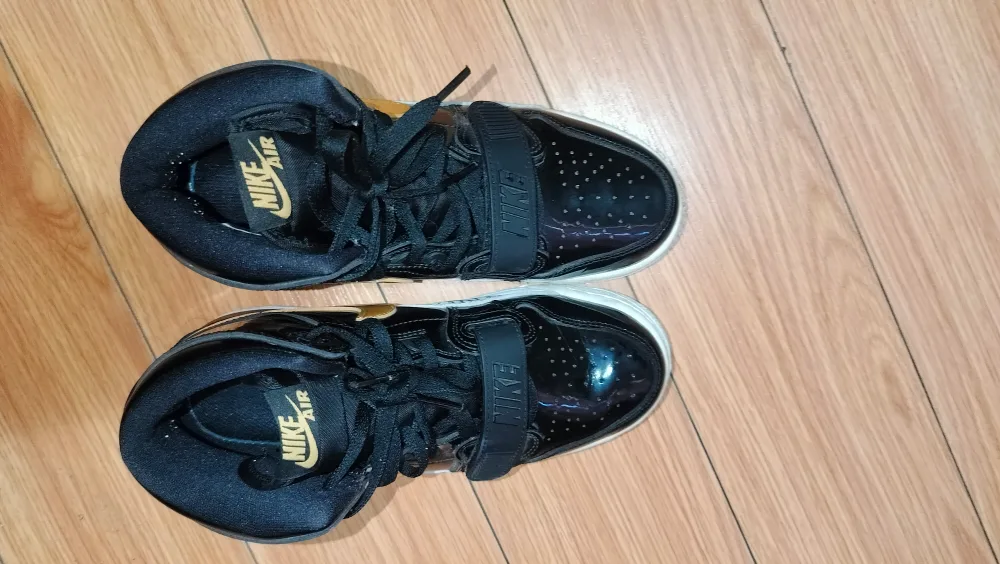 kids/ youths Nike Air Jordan Legacy 312 image indicator(3)