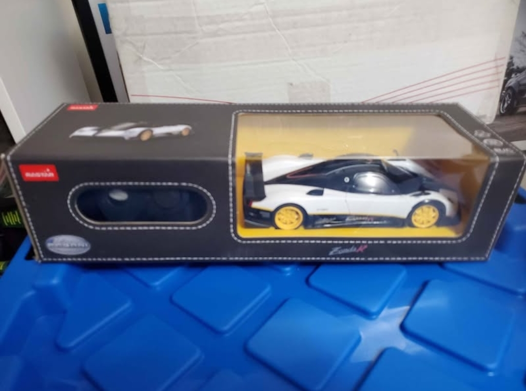 Remote Control Pagani Zonda R