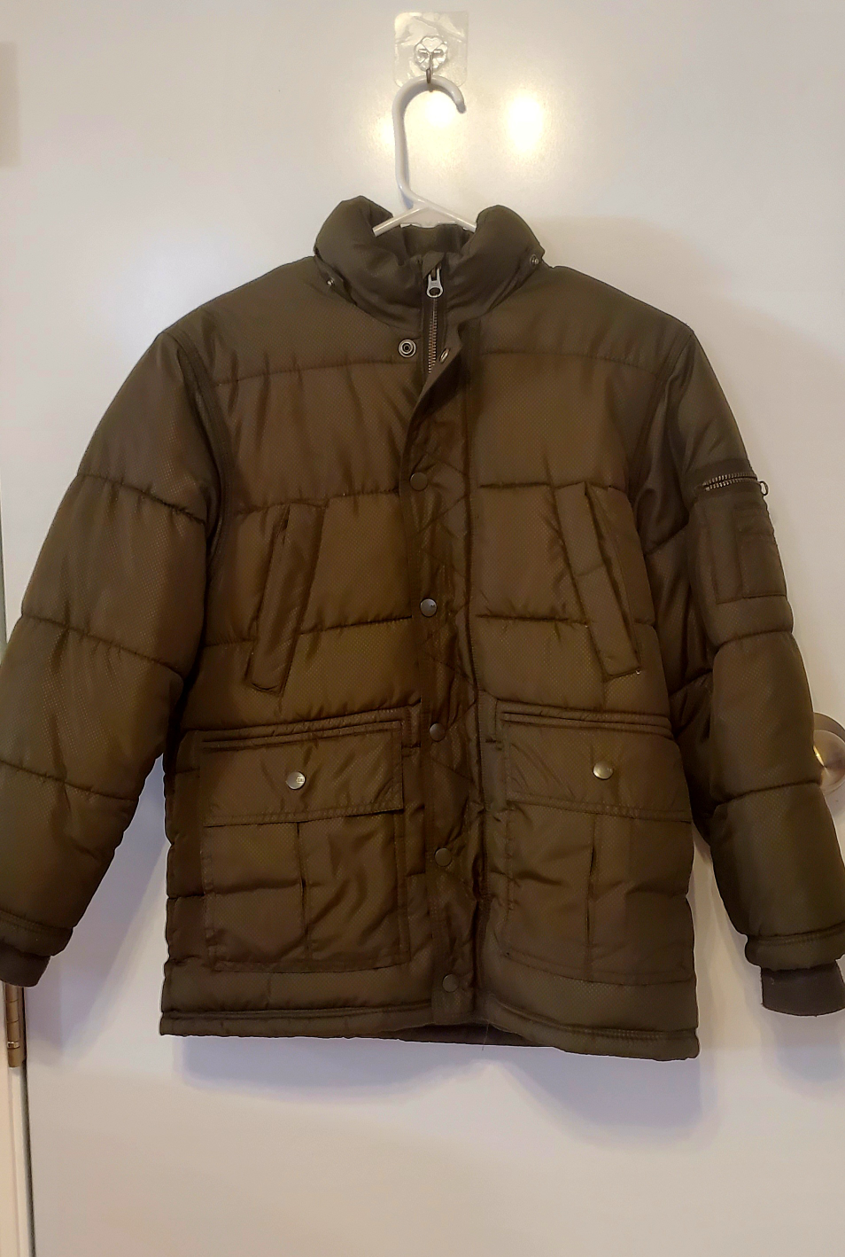 💚 Olive Green Puffer Jacket with Faux Fur Hood - photo 4