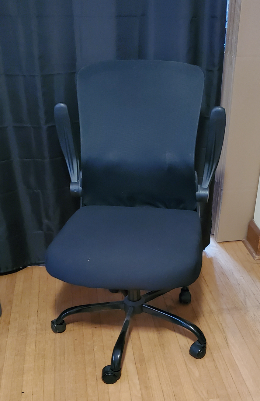 Black Mesh Office Chair - photo 3