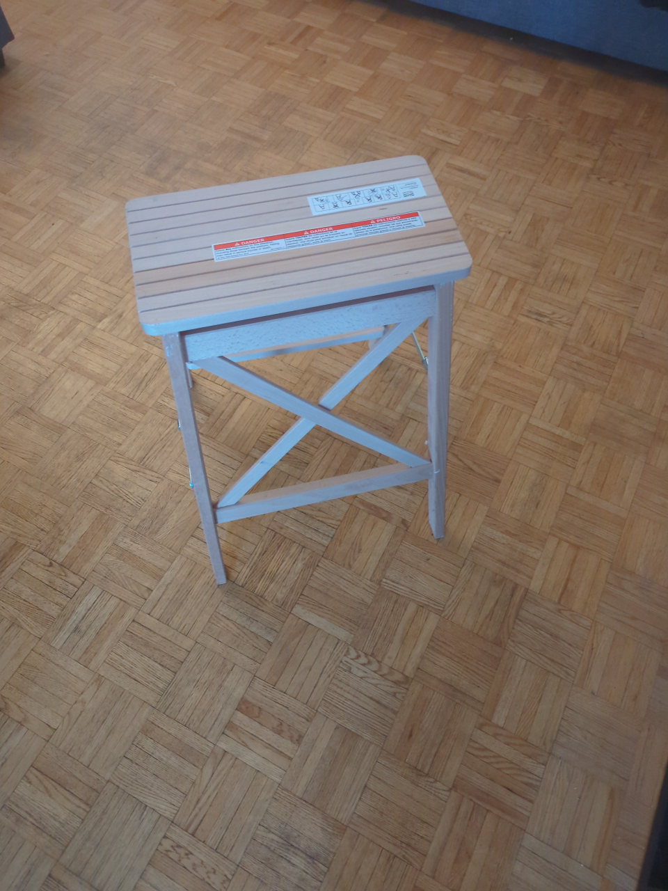Wooden Step Stool/Ladder - photo 3