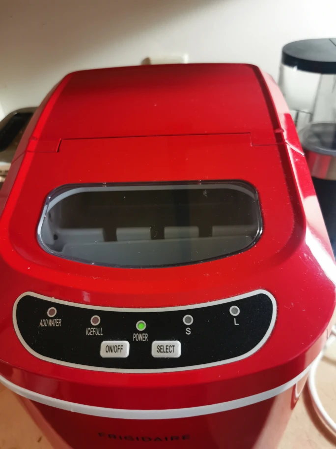 Red Frigidaire Compact Ice Maker - photo 2