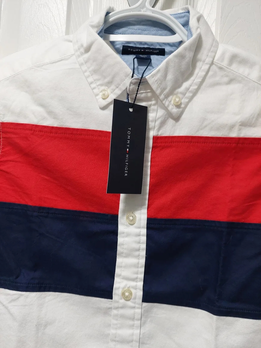 NEW- Tommy Hilfiger Boys' Colour-Block Oxford Shirt  NWT image indicator(2)