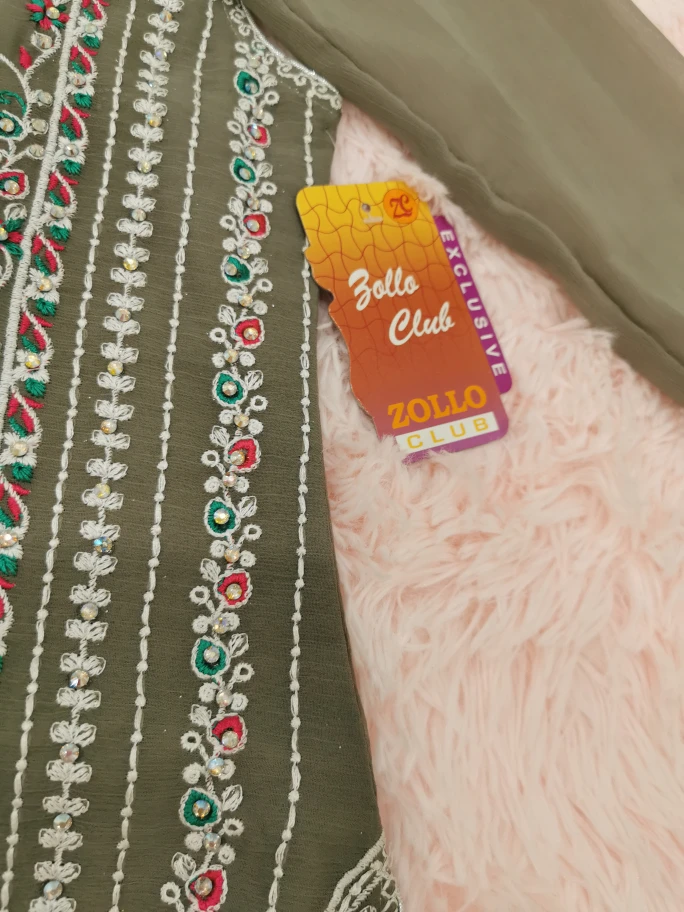 Zolo Club Girls' Embroidered 2-Piece Shalwar Kameez Suit - photo 4