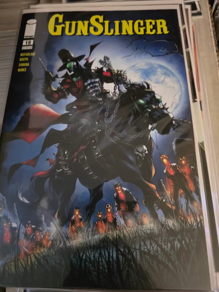 King Spawn #1 & #2 & Gunslinger Spawn #16 & #20 Comic Books image indicator(7)