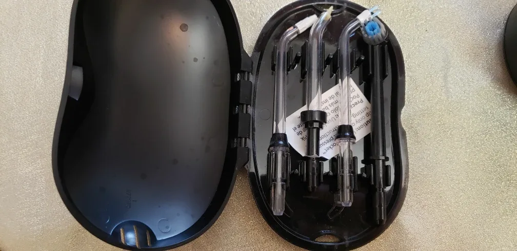 Waterpik Water Flosser with Multiple Tips image indicator(5)