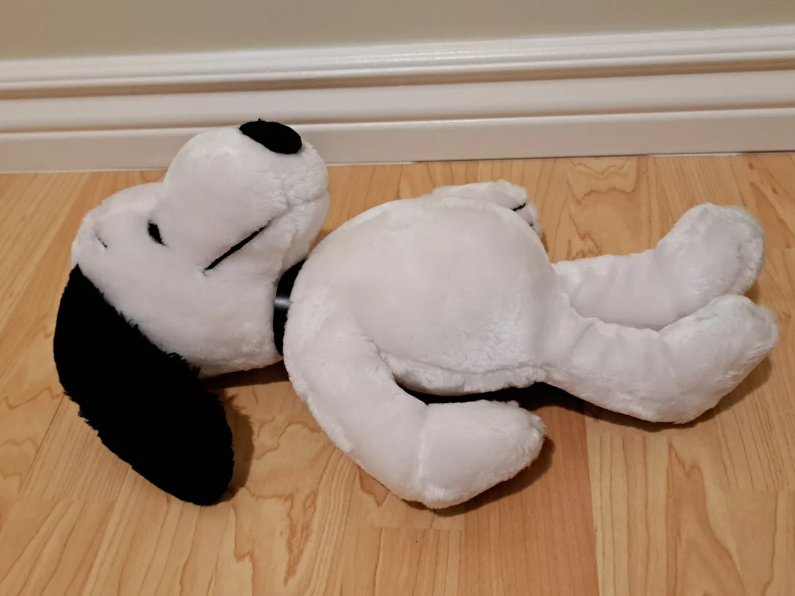 Snoopy Plush Toy 15" image indicator(4)